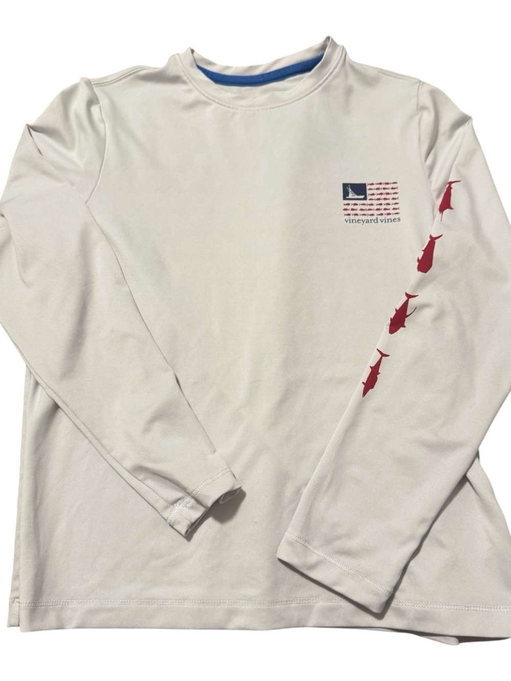 Vineyard Vines Boys performance Long-Sleeve Crew with Red Fish Sleeve Graphics
